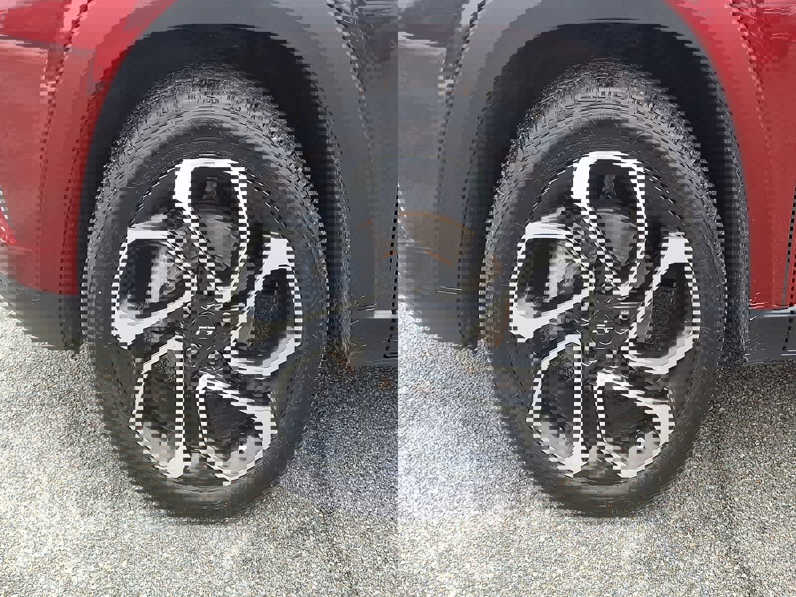 Used 2024 Chevrolet Trax RS w/ Sunroof Package image 9