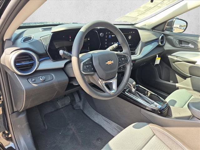 New 2026 Chevrolet Trax LT w/ Driver Confidence Package FWD image 3