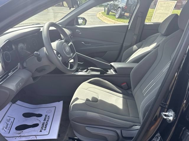 Used 2024 Hyundai Elantra SEL FWD image 9