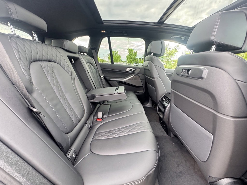 Used 2026 BMW X5 xDrive50e w/ Premium Package image 21