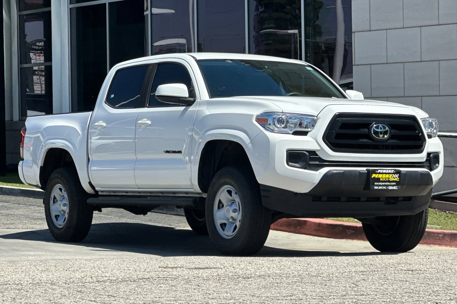 Used 2022 Toyota Tacoma SR w/ SR Convenience Package RWD image 2