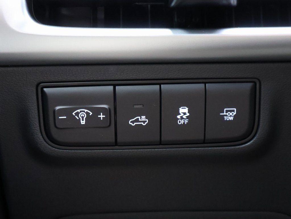 New 2026 Hyundai Santa Cruz Limited AWD/4WD image 32