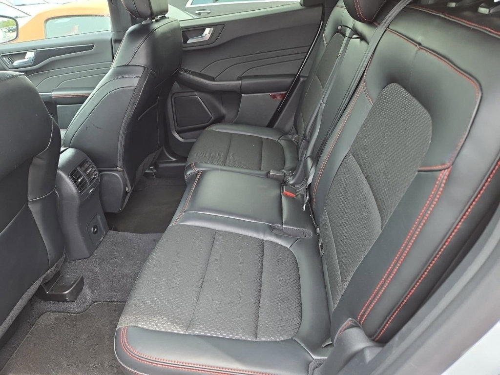 Used 2026 Ford Escape ST-Line AWD/4WD image 12