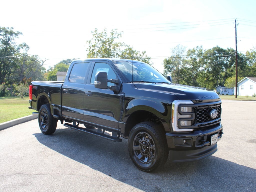 New 2026 Ford F250 4x4 Crew Cab Super Duty image 3