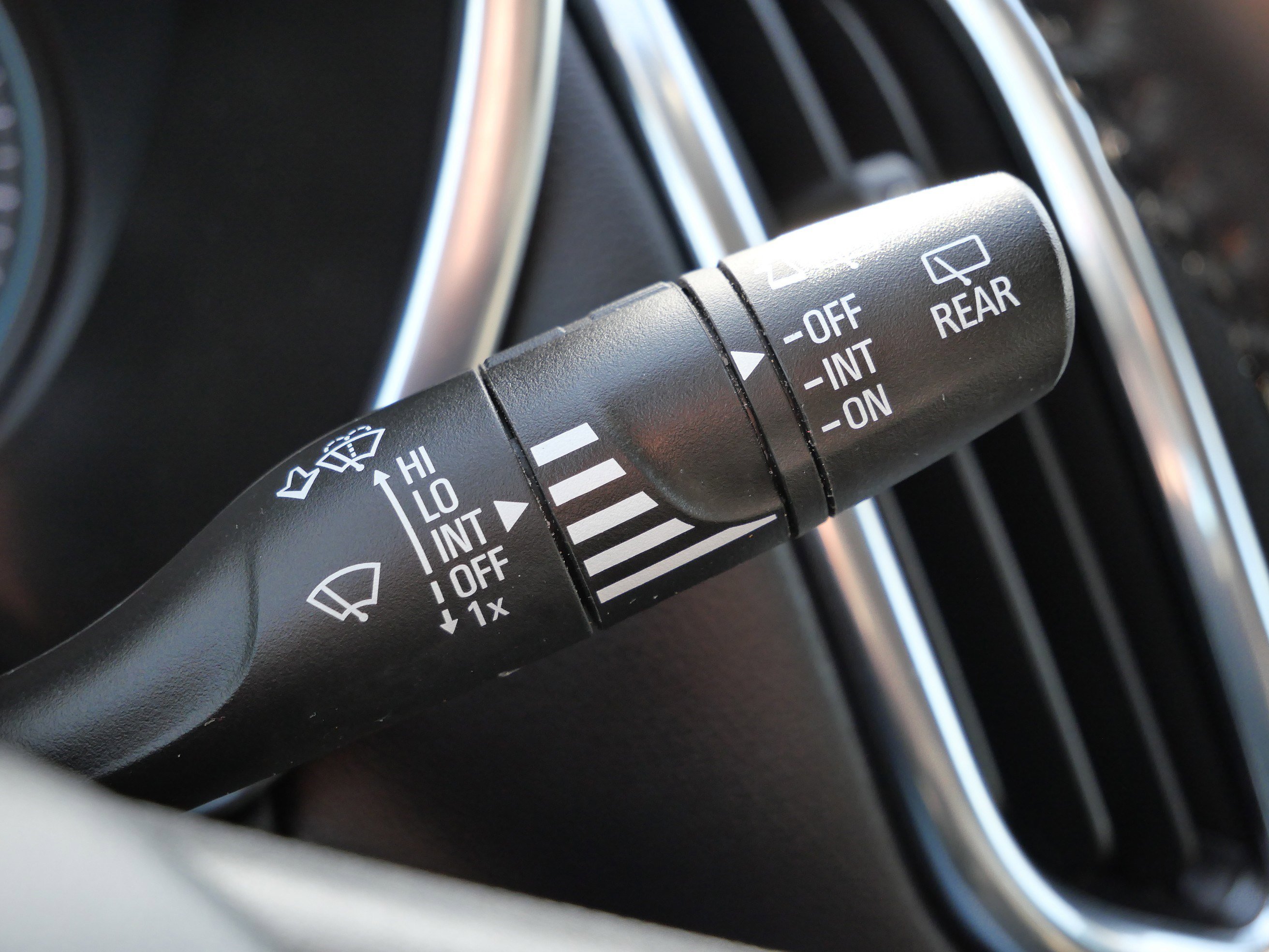 Used 2022 Chevrolet Equinox LT image 33