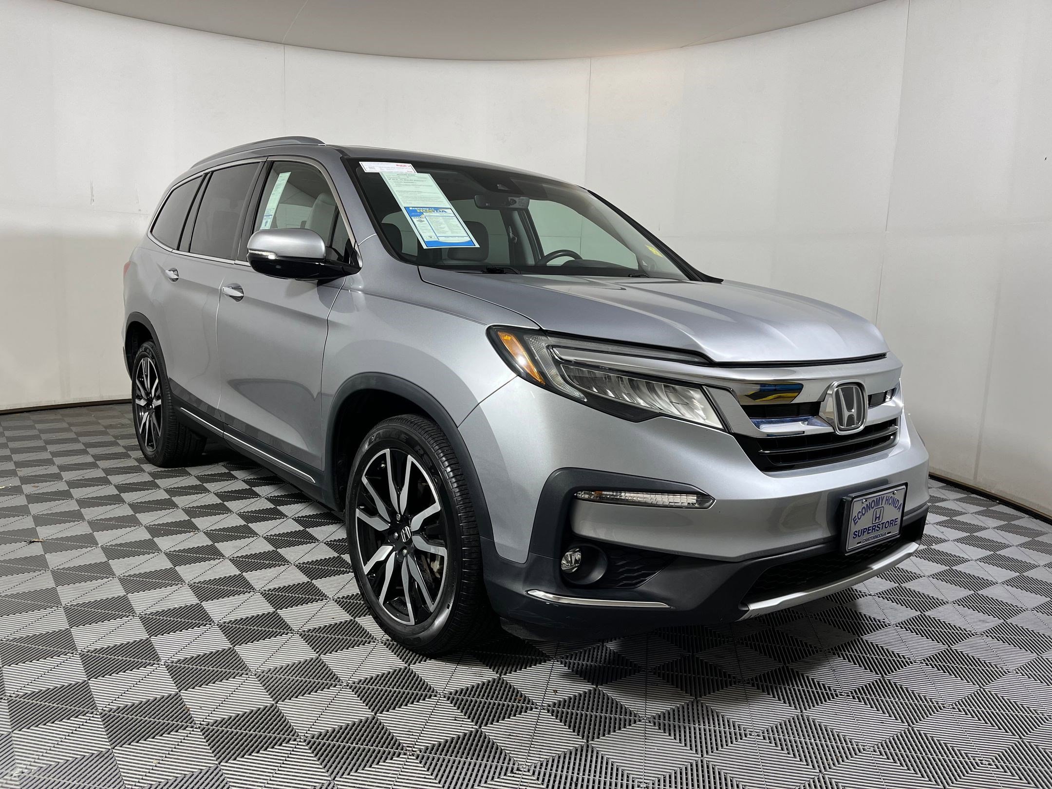 Certified 2019 Honda Pilot Touring image 6