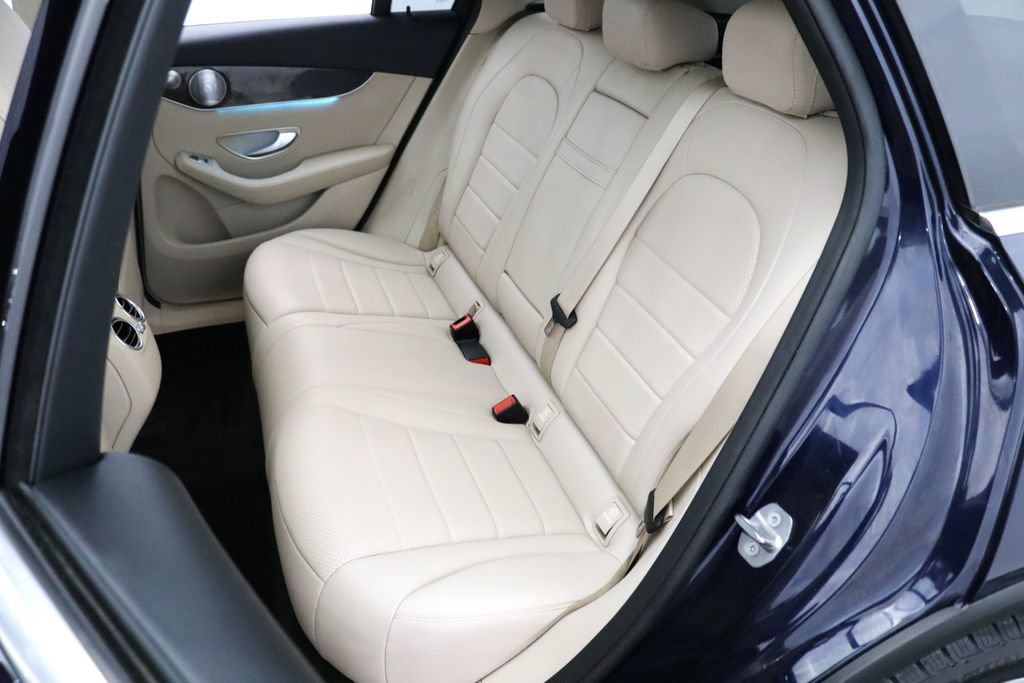 Used 2019 Mercedes-Benz GLC 300 4MATIC image 13