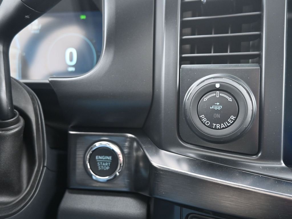 New 2025 Ford F350 Lariat w/ Lariat Ultimate Package image 39
