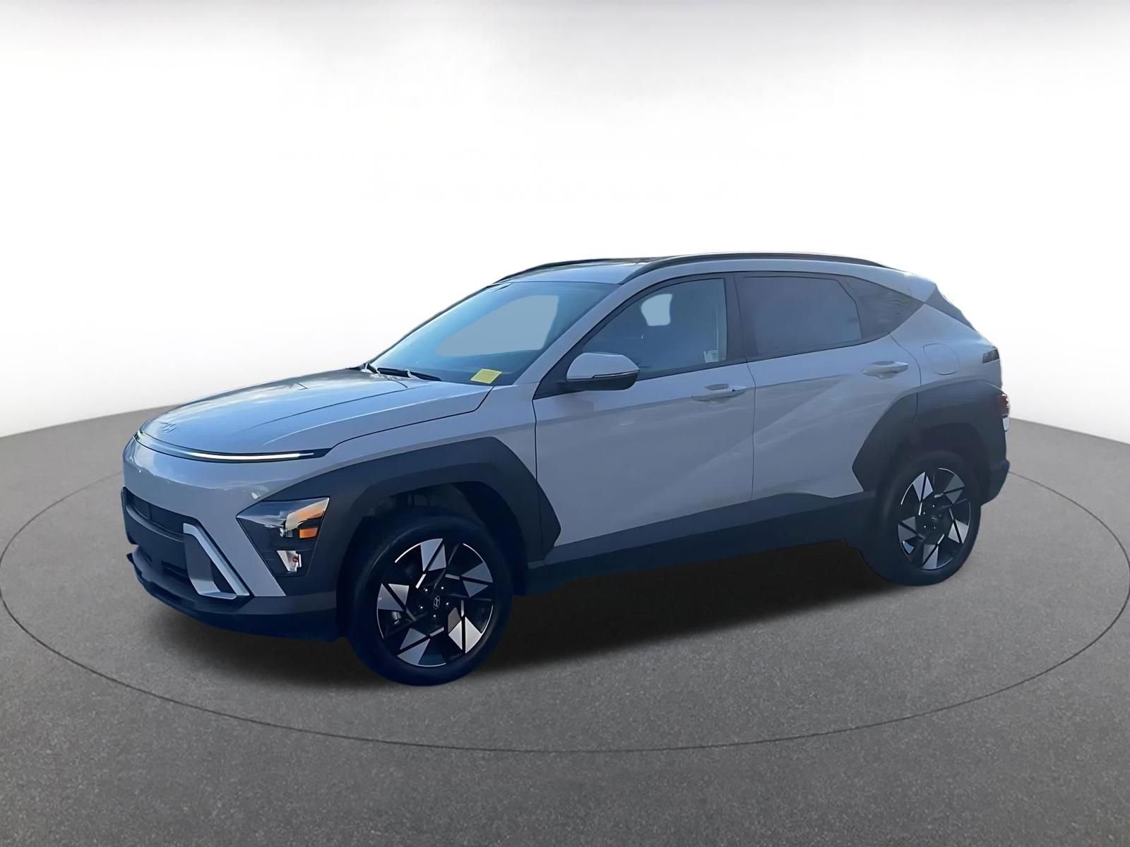 Used 2025 Hyundai Kona SEL image 8