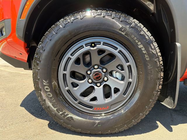 Used 2025 Nissan Frontier PRO-4X AWD/4WD image 15