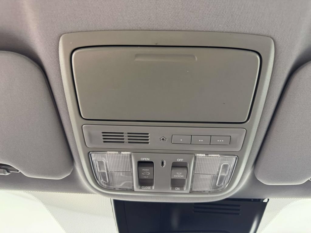 Used 2017 Honda CR-V EX-L image 25
