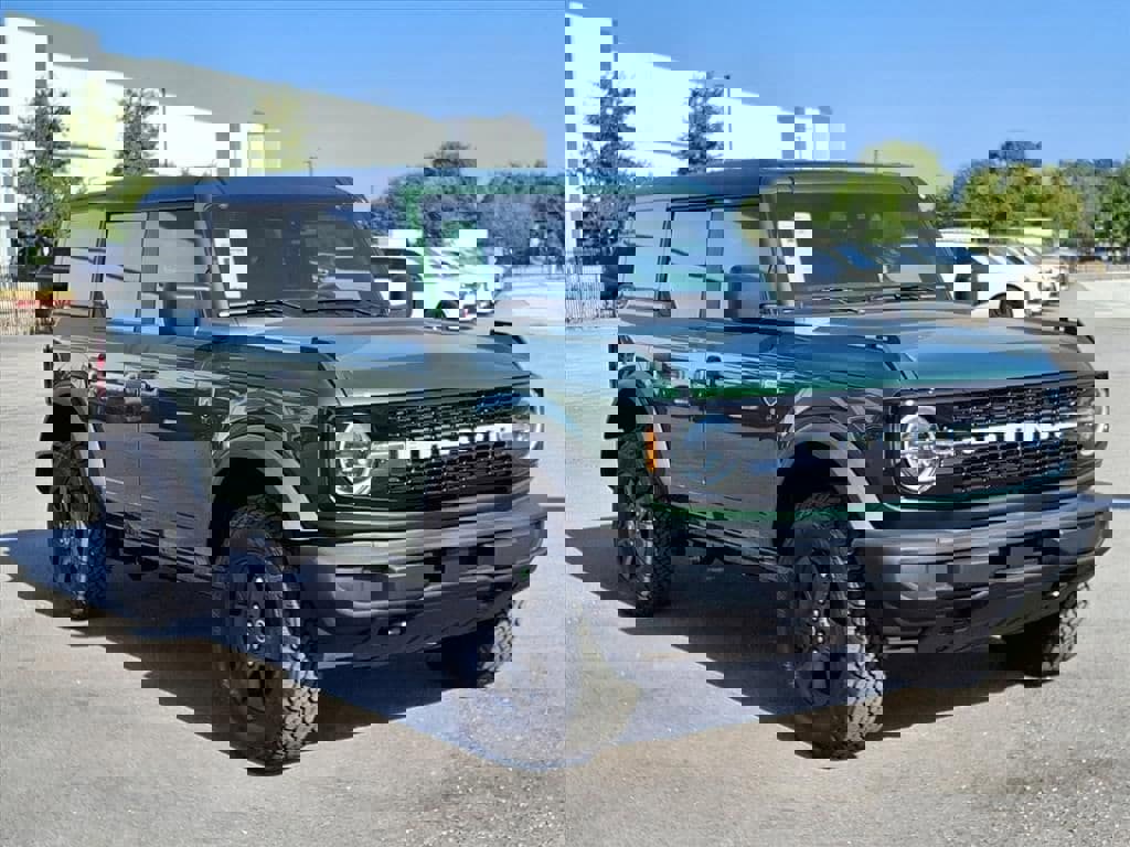 New 2025 Ford Bronco Big Bend image 3