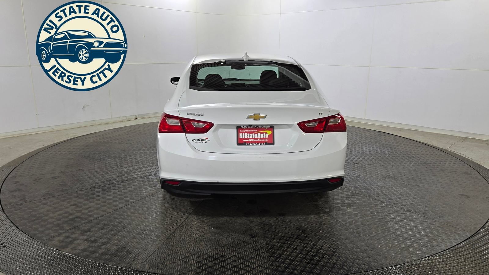 Used 2023 Chevrolet Malibu LT FWD image 6