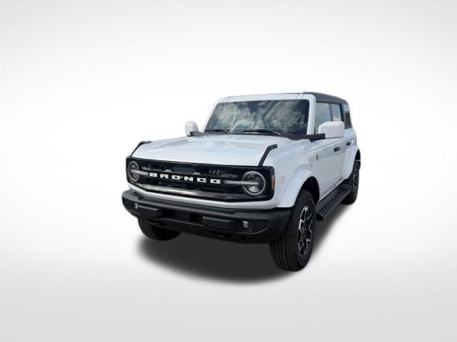 New 2026 Ford Bronco Outer Banks AWD/4WD image 3