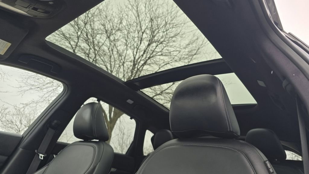 Used 2019 INFINITI QX50 Essential w/ Sensory Package image 3