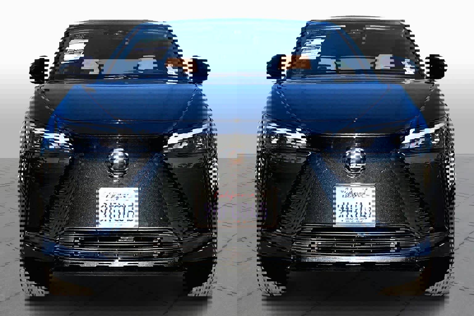 Used 2023 Lexus RZ 450e Premium image 3