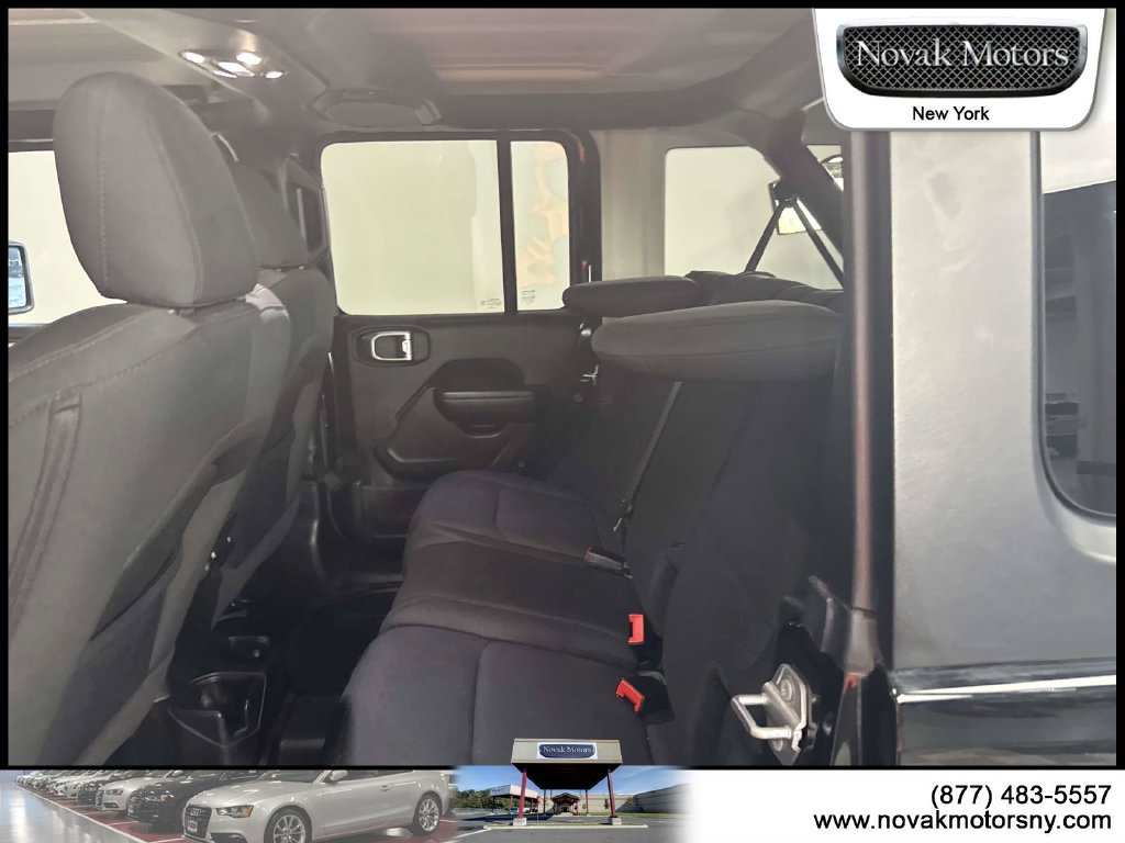 Used 2022 Jeep Wrangler Unlimited Sport AWD/4WD image 12