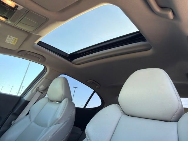 Used 2016 Acura TLX FWD image 11