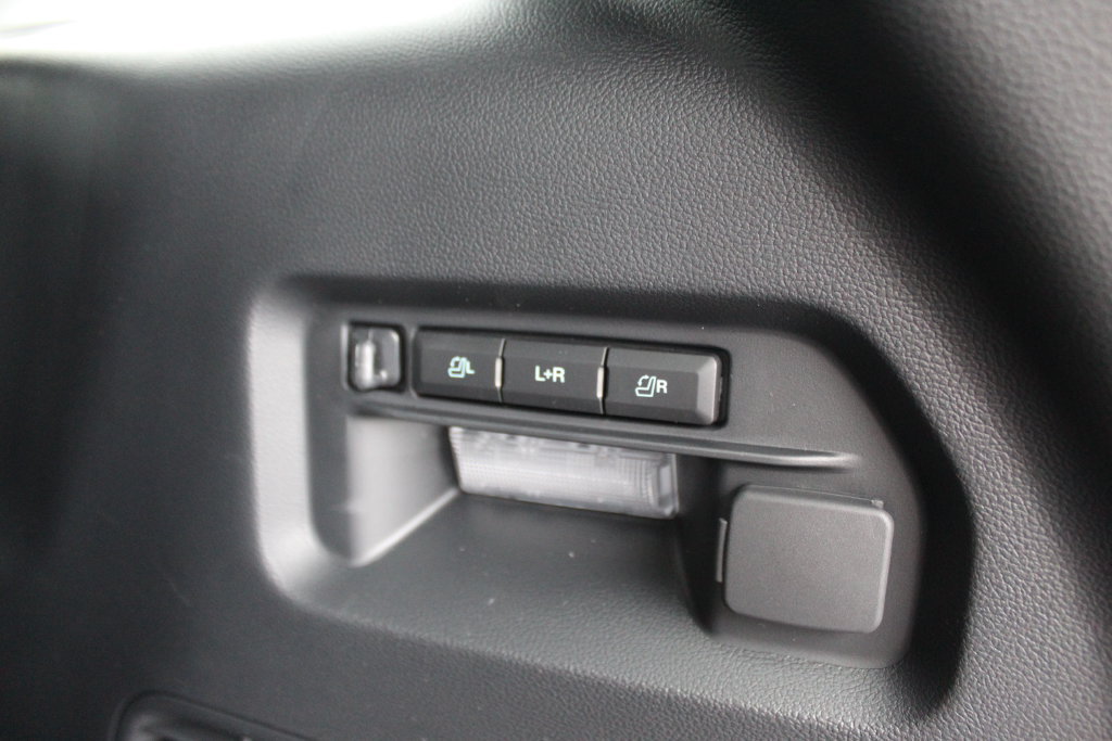 New 2027 Ford Explorer Tremor w/ Tremor Convenience Package AWD/4WD image 17