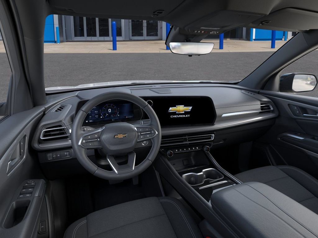 New 2026 Chevrolet Traverse LT w/ Driver Confidence Package FWD image 16