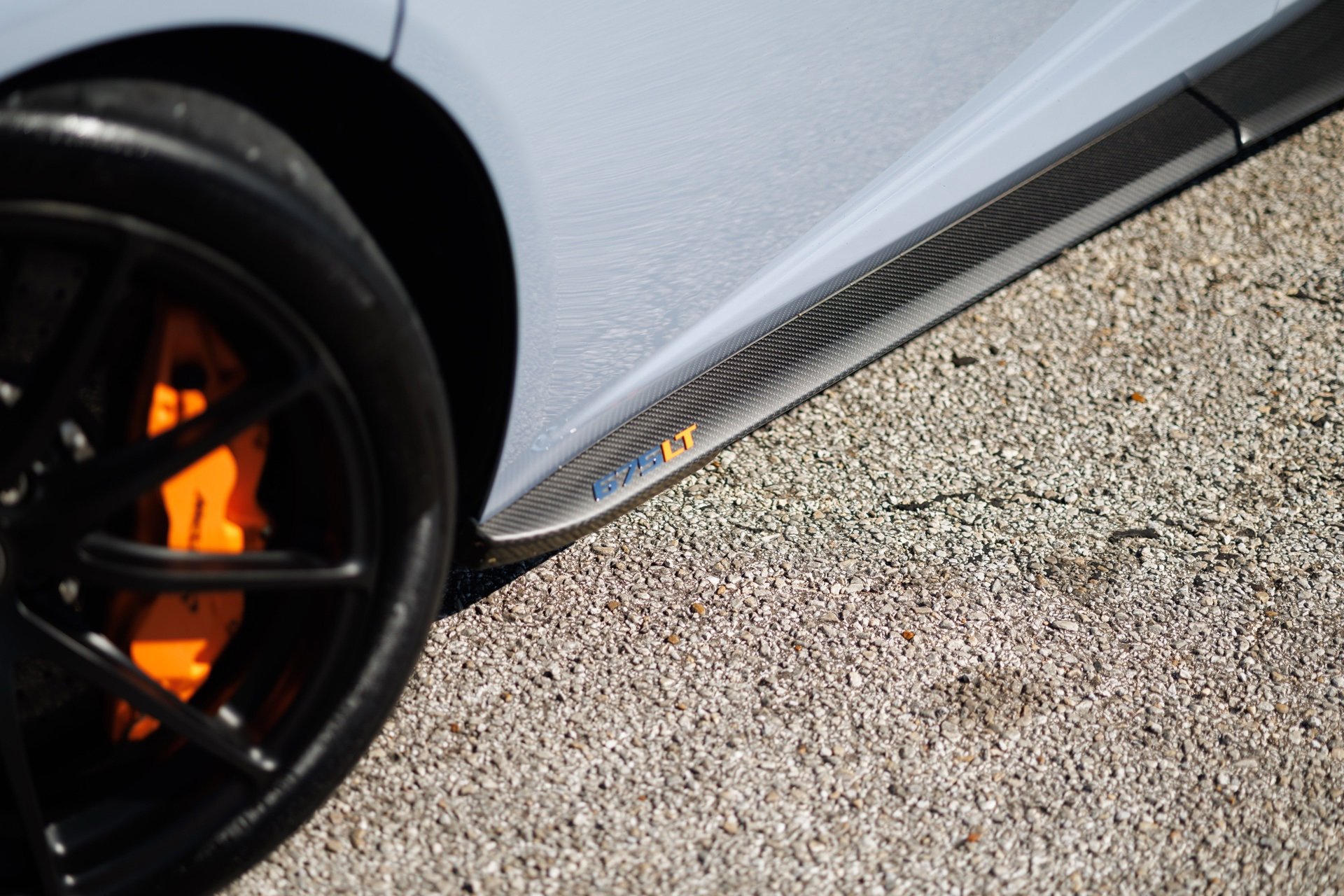 Used 2016 McLaren 675LT Spider image 24