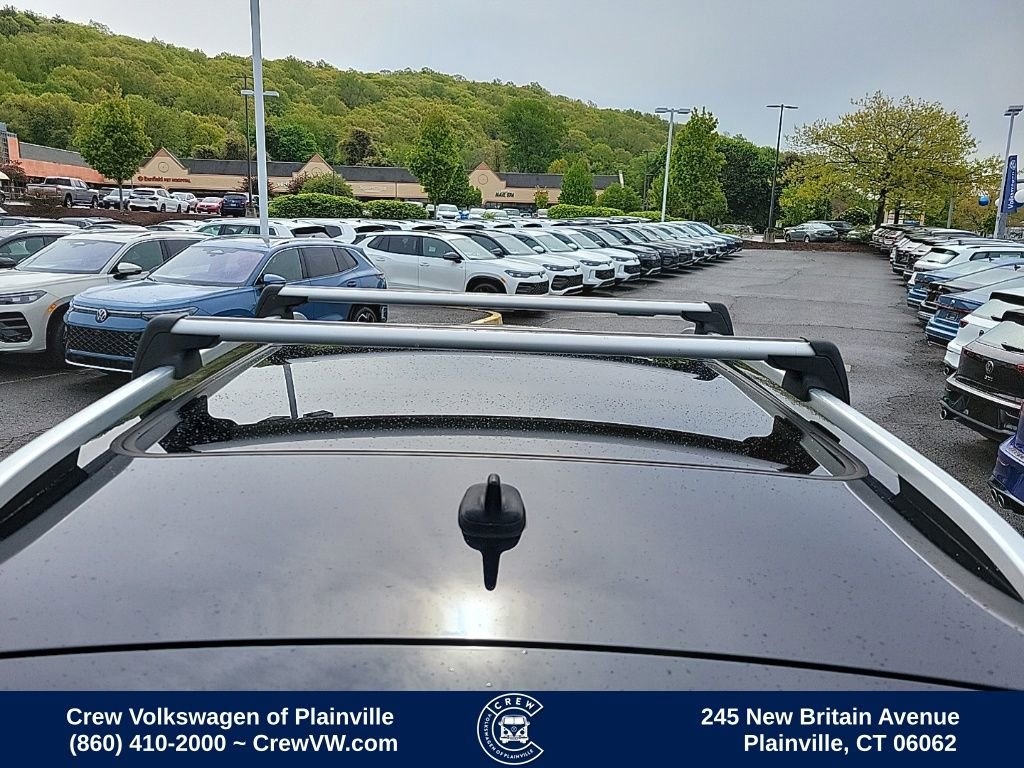 Used 2017 Volkswagen Touareg Wolfsburg Edition AWD/4WD image 30