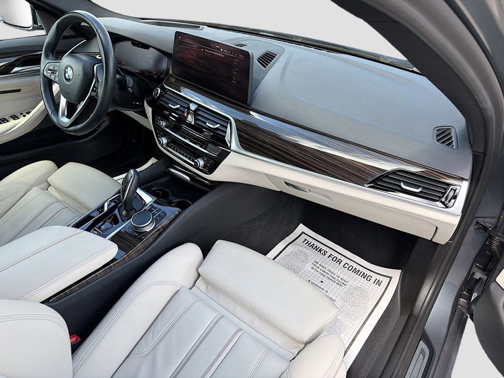 Used 2021 BMW 540i w/ Premium Package RWD image 14