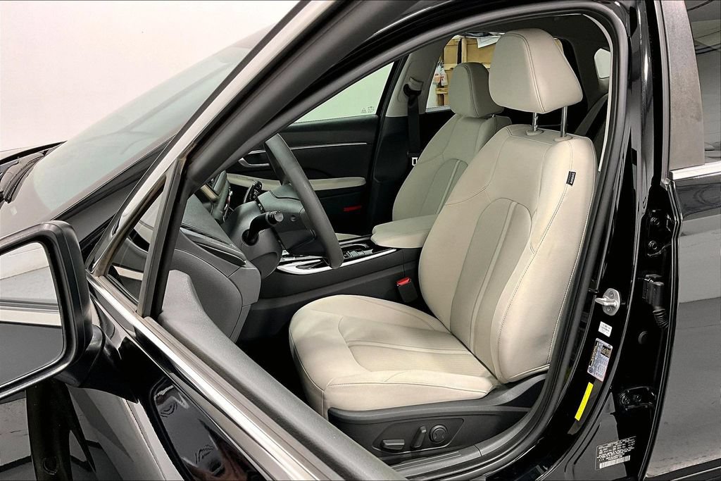 Used 2023 Hyundai Sonata SEL FWD image 30
