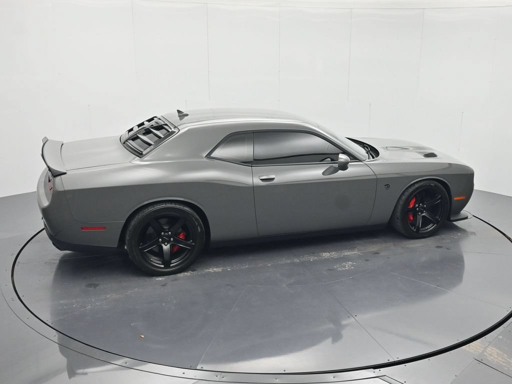Used 2017 Dodge Challenger SRT Hellcat RWD image 32