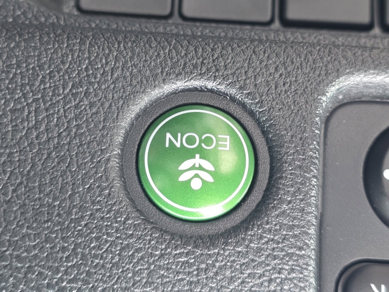 Used 2022 Honda Pilot EX-L image 10