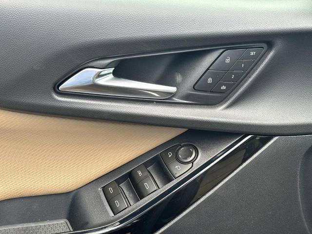 New 2026 Chevrolet Equinox ACTIV w/ Convenience Package III FWD image 13
