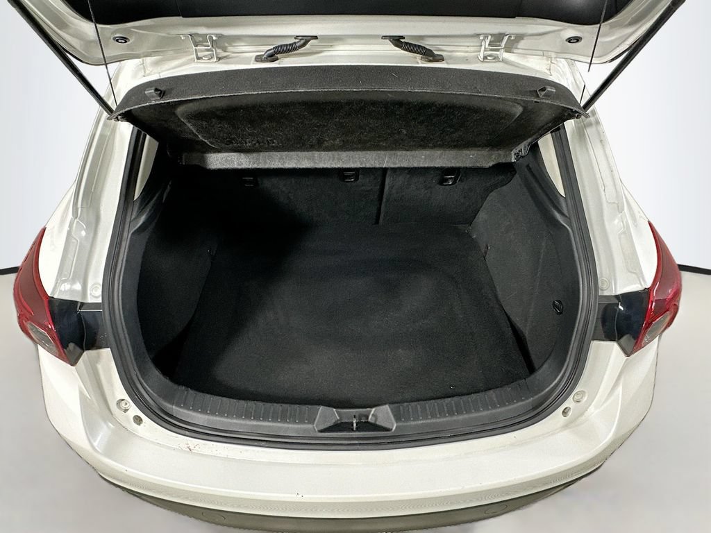 Used 2016 MAZDA MAZDA3 i Sport FWD image 28