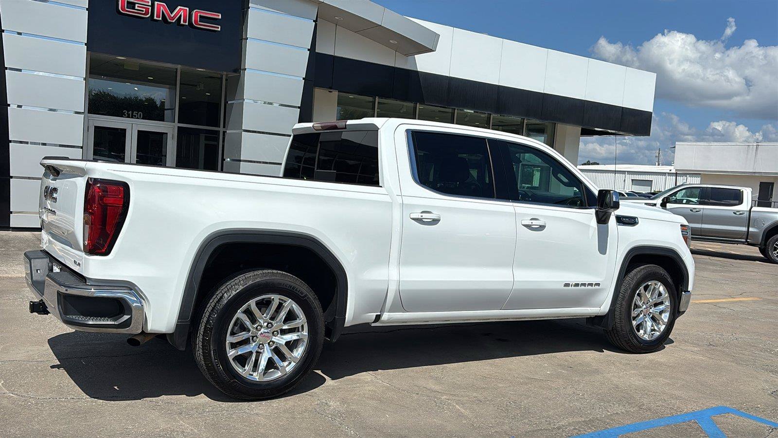 Certified 2020 GMC Sierra 1500 SLE w/ SLE Value Package RWD image 8