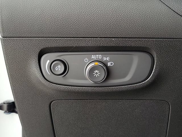 Used 2026 Buick Encore GX Sport Touring w/ Advanced Technology Package FWD image 23