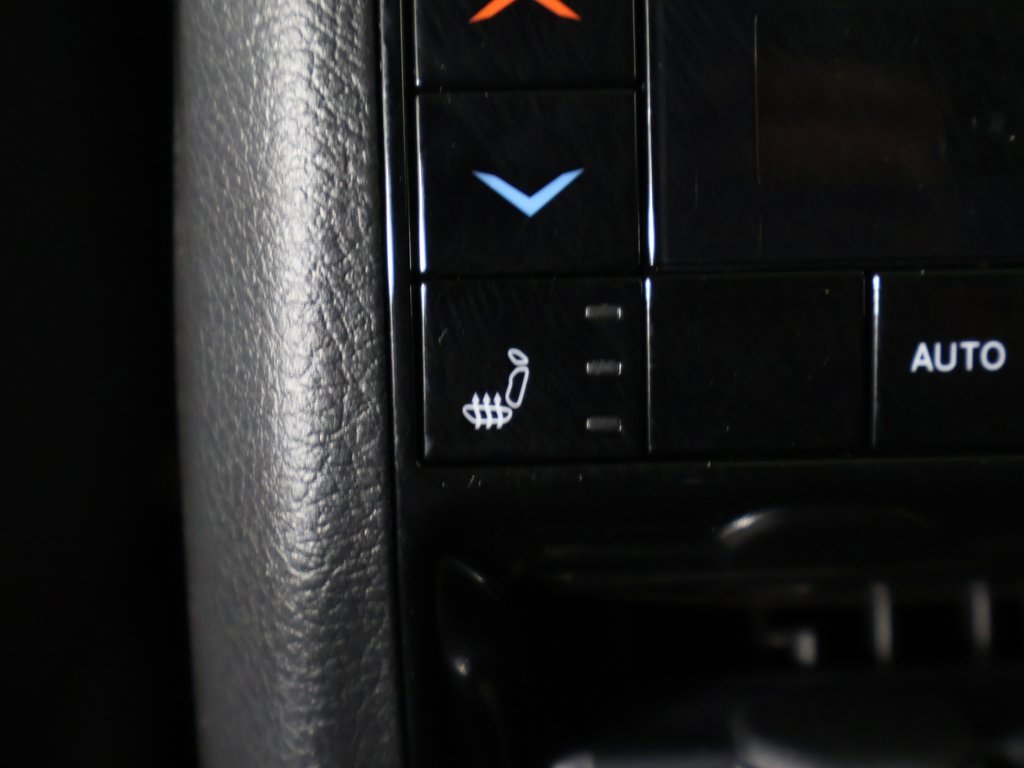 Used 2022 Jeep Grand Cherokee Overland w/ Luxury Tech Group IV image 68