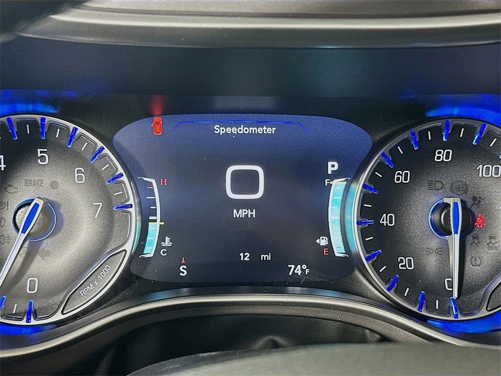 New 2026 Chrysler Pacifica Select FWD image 14
