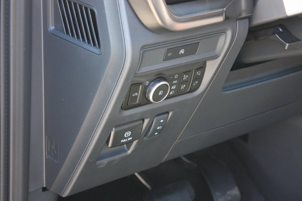 New 2025 Ford F150 Lariat image 13