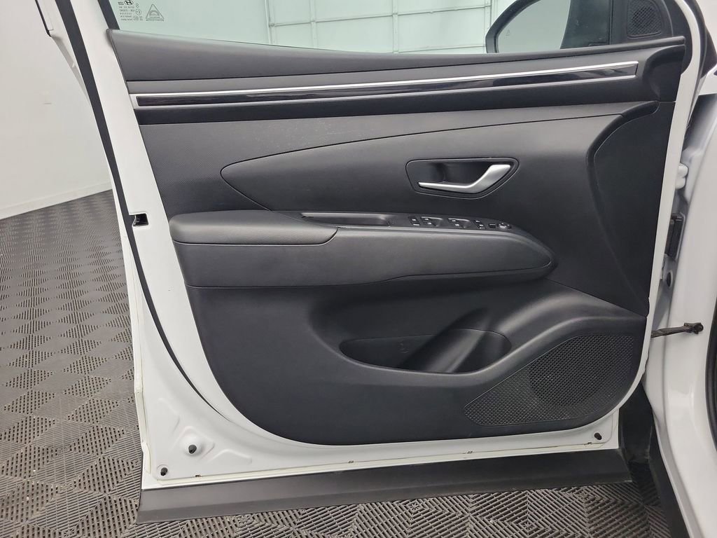 Used 2022 Hyundai Santa Cruz SEL Premium image 19