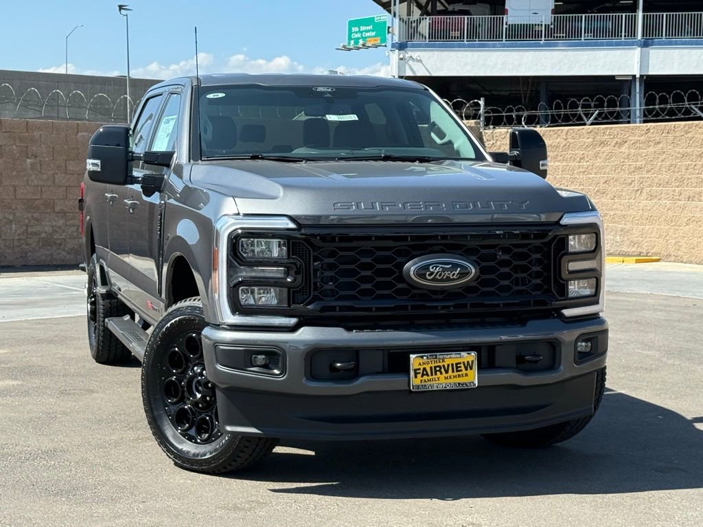 New 2026 Ford F250 4x4 Crew Cab Super Duty image 2