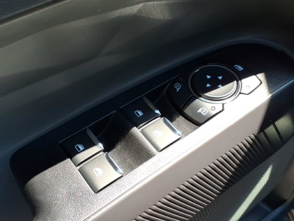 New 2026 Ford Maverick Lobo AWD/4WD image 18