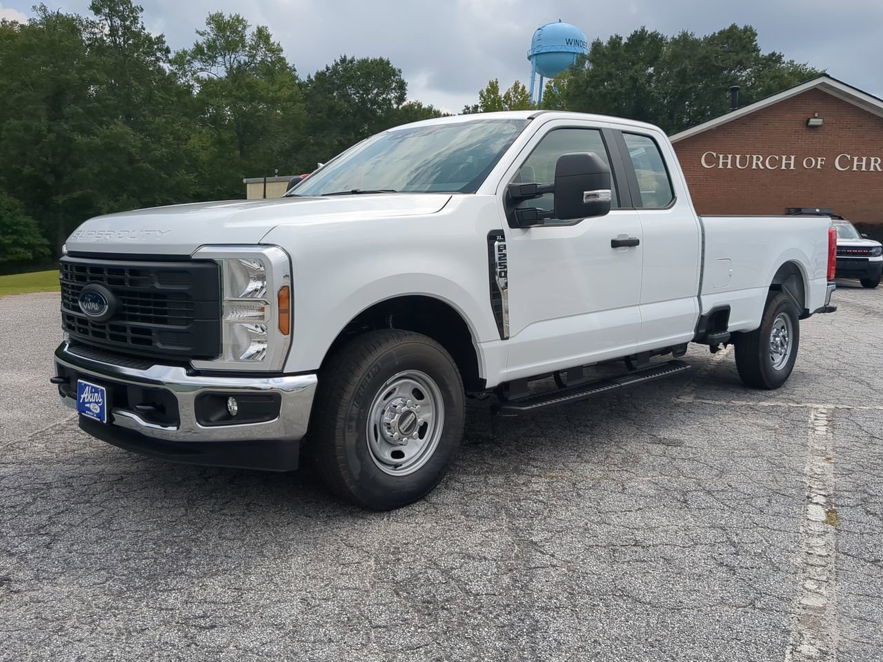 New 2026 Ford F250 XL w/ XL Chrome Package image 6
