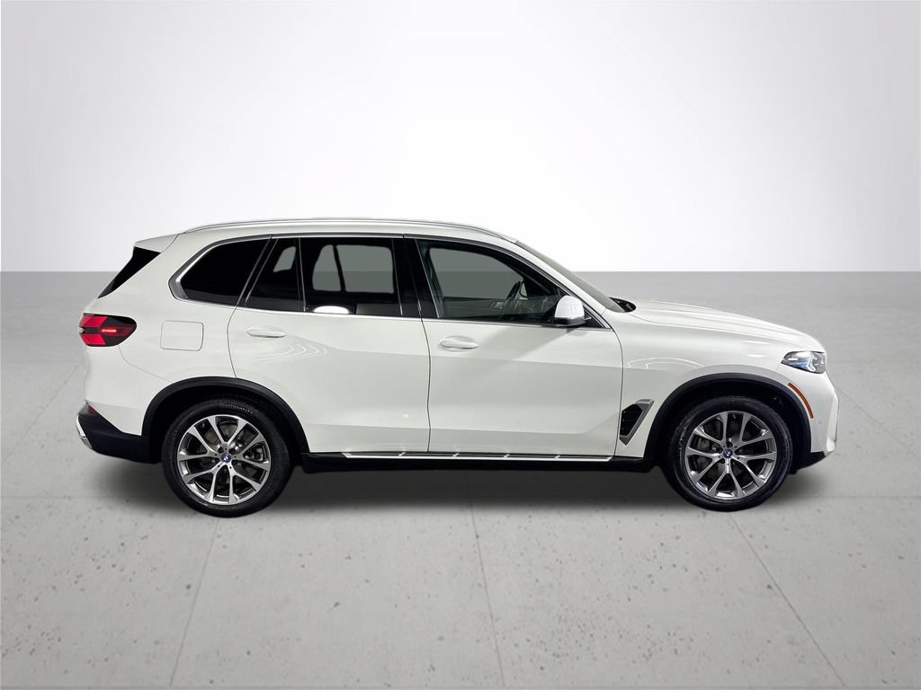 Used 2025 BMW X5 xDrive50e AWD/4WD image 5