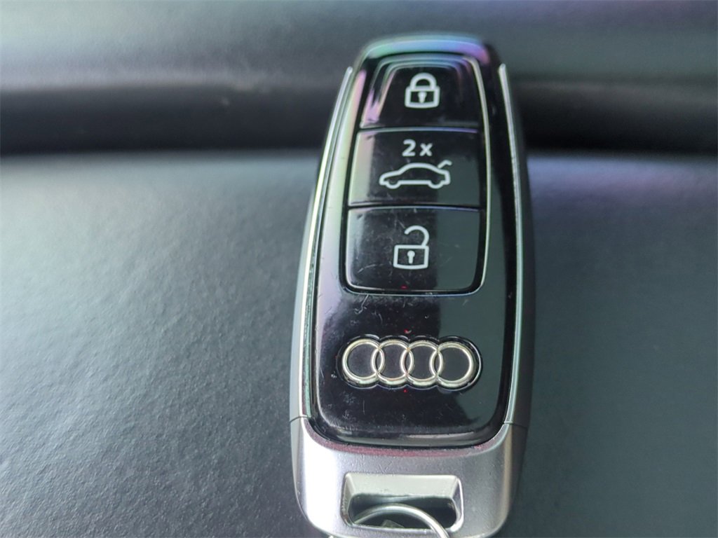 Used 2024 Audi A8 L 3.0T w/ Comfort Plus Package image 34