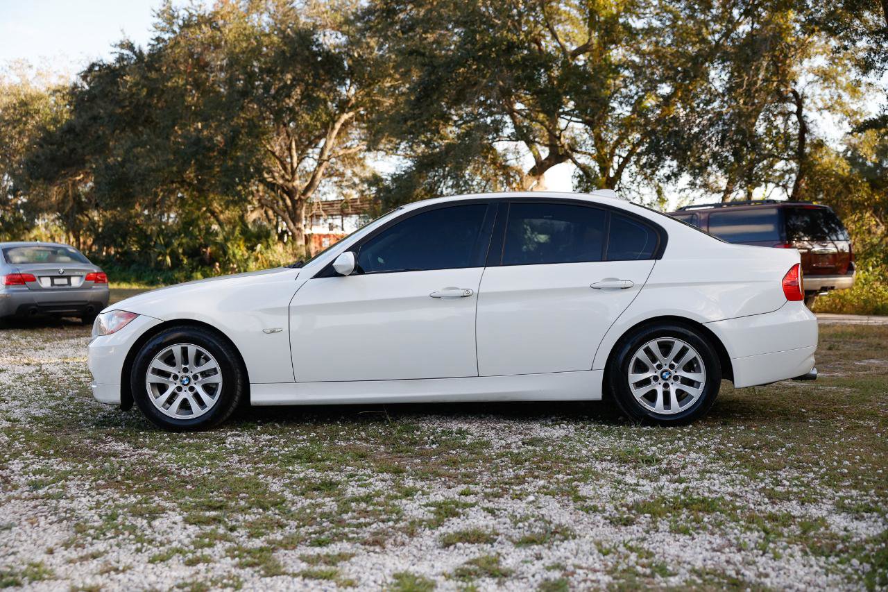 Used 2007 BMW 328i Sedan RWD image 3