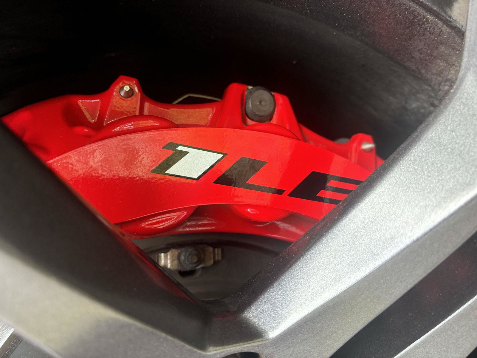 Used 2019 Chevrolet Camaro SS RWD image 37