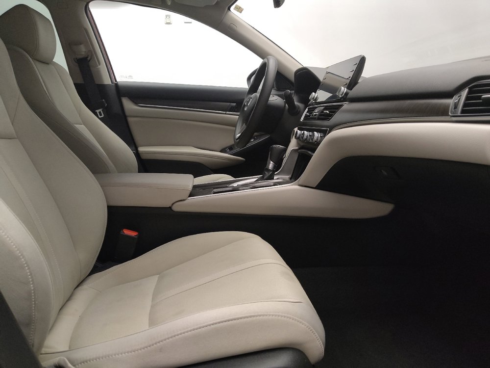 Used 2019 Honda Accord EX image 21