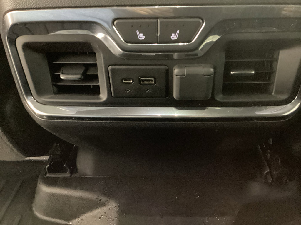 Used 2019 GMC Sierra 1500 AT4 w/ AT4 Premium Package AWD/4WD image 24