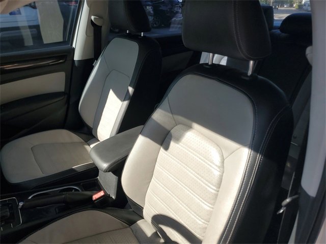 Used 2015 Volkswagen Passat 1.8T Sport image 17