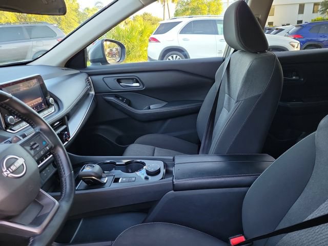 Used 2025 Nissan Rogue SV AWD/4WD image 19