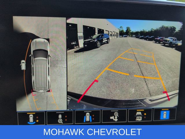 Used 2022 Chevrolet Suburban RST w/ Luxury Package AWD/4WD image 15